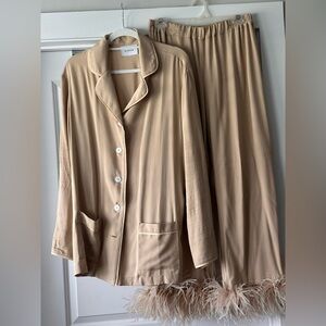 Sleeper Beige Women's Pajama Set